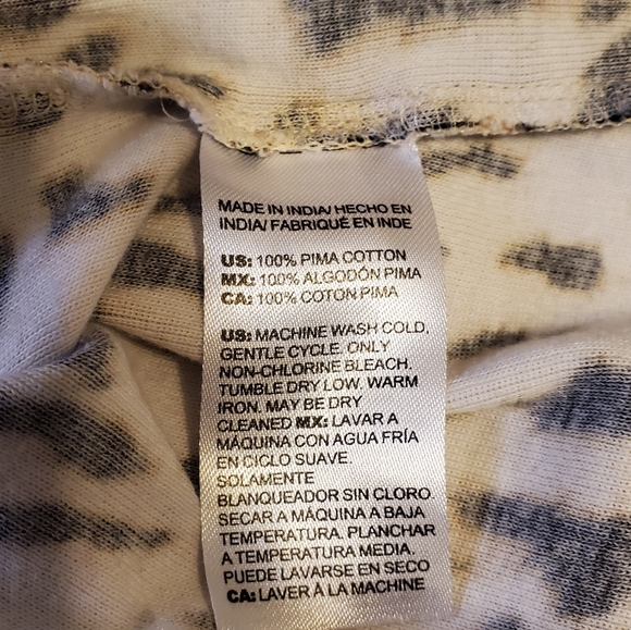 CHICO'S | Women's brown leopard-print  Pima cotton everyday tee. - Picture 7 of 8